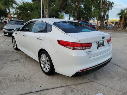Used 2016 Kia Optima EX FWD image 2