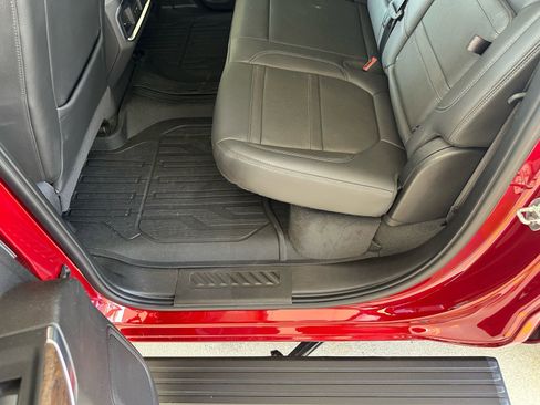 Used 2021 GMC Sierra 1500 Denali w/ Denali Ultimate Package image 30