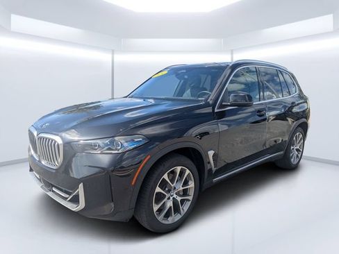 Used 2024 BMW X5 xDrive40i w/ Premium Package AWD/4WD image 7