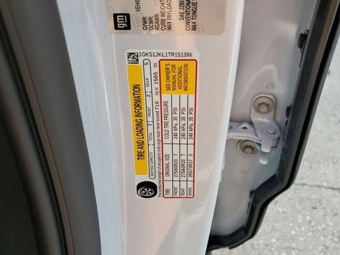 New 2026 GMC Yukon XL Denali w/ Sun & Power Step Package image 31