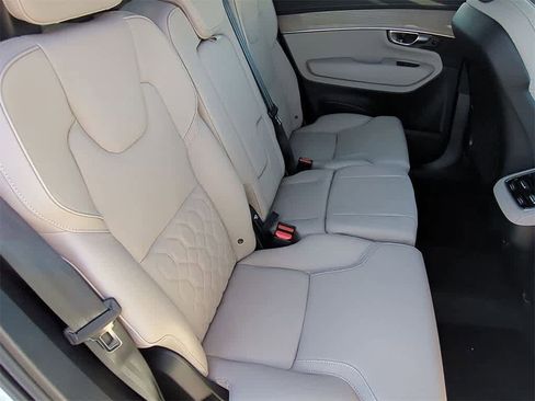 New 2026 Volvo XC90 B6 Plus w/ Protection Package Premier image 19