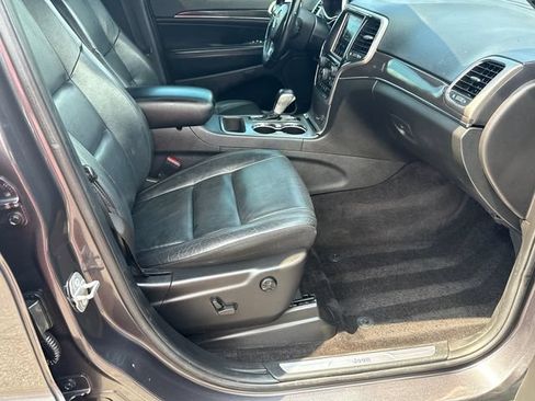 Used 2018 Jeep Grand Cherokee Limited RWD image 13