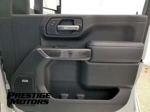 Used 2021 Chevrolet Silverado 2500 LTZ w/ LTZ Premium Package AWD/4WD image 29