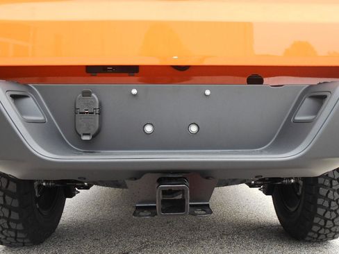 New 2025 Jeep Gladiator Sport image 26