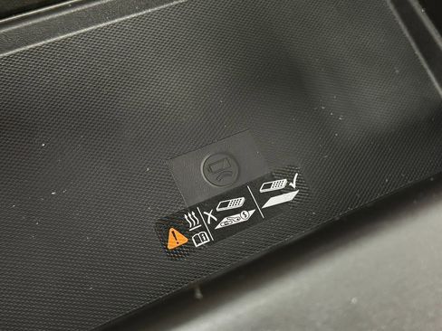 Used 2024 Chevrolet Suburban RST w/ Luxury Package image 30