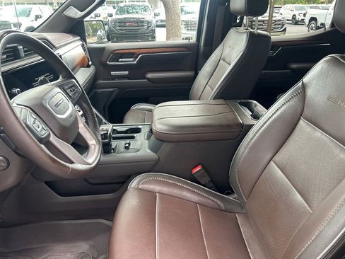 Used 2023 GMC Sierra 1500 Denali AWD/4WD image 10