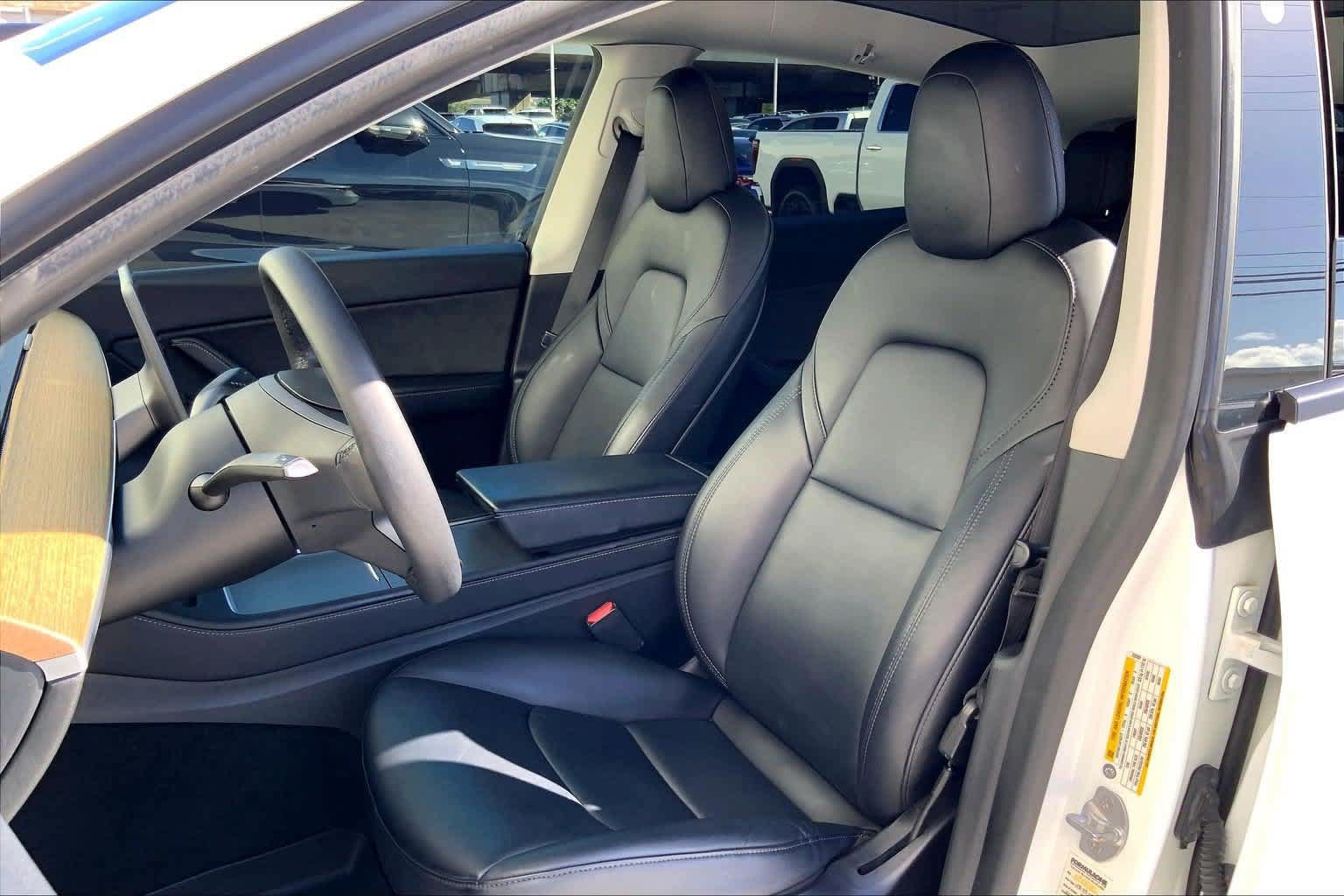 Used 2021 Tesla Model Y Long Range AWD/4WD image 11