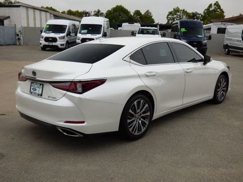 Used 2019 Lexus ES 350 w/ Premium Package FWD image 3