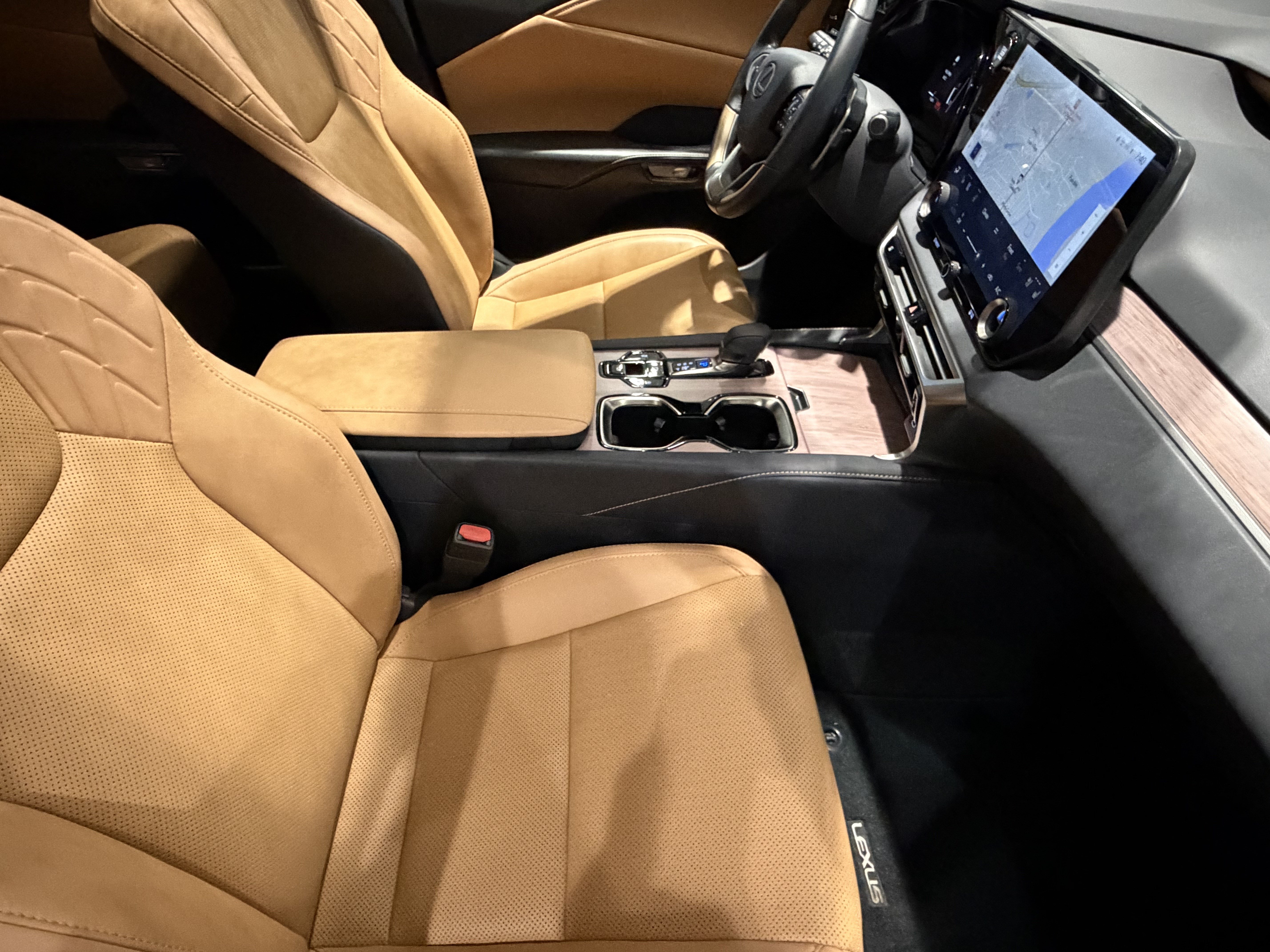 Used 2026 Lexus RX 350 Premium w/ Accessory Package (Z1) FWD image 41
