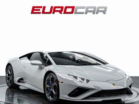 Used 2023 Lamborghini Huracan EVO image 7