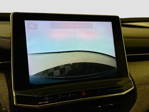 Used 2022 Jeep Compass Latitude image 22