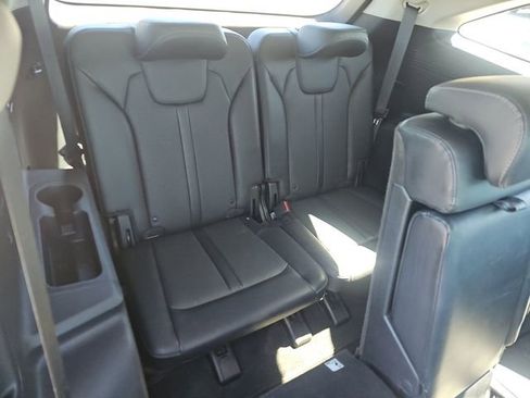 Used 2021 Kia Sorento S image 16