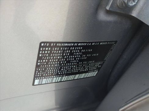 Used 2022 Volkswagen Tiguan SE FWD image 15