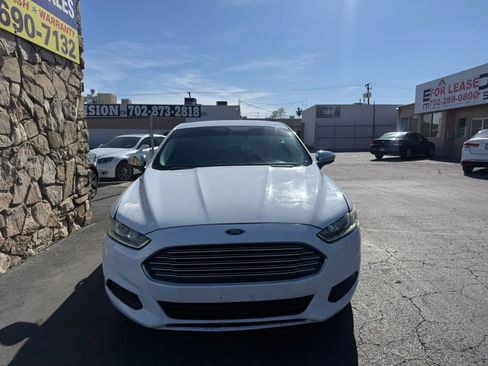 Used 2015 Ford Fusion S image 3