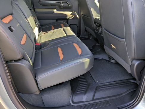 Used 2024 GMC Sierra 2500 AT4 w/ AT4 Premium Plus Package image 35