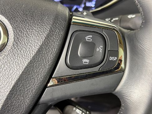 Used 2014 Toyota Avalon Limited image 27