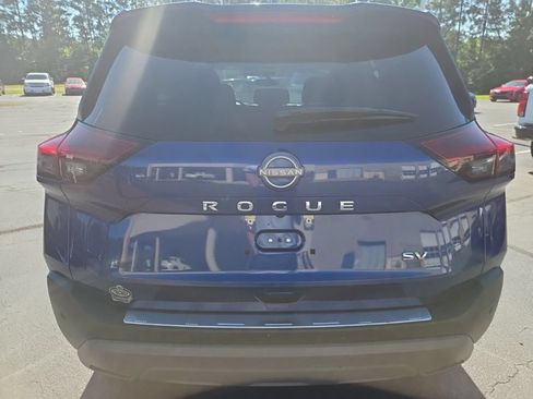 Used 2023 Nissan Rogue SV FWD image 39