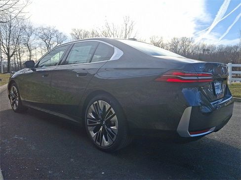 New 2026 BMW 530i xDrive 530i xDrive w/ Convenience Package image 4