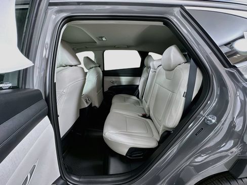 New 2026 Hyundai Tucson SEL FWD image 17