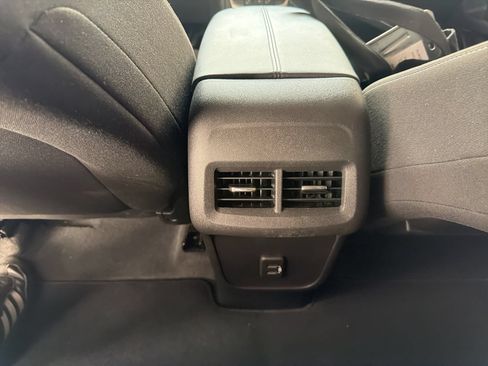 Used 2023 GMC Terrain SLE w/ Driver Convenience Package FWD image 24