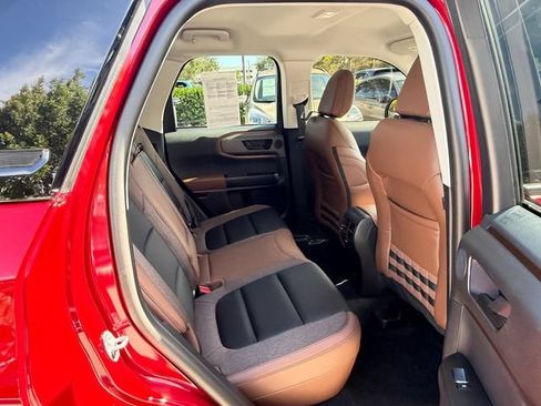 Used 2025 Ford Bronco Sport Outer Banks w/ Outer Banks Tech Package+ AWD/4WD image 18