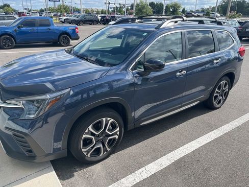 Used 2024 Subaru Ascent Touring AWD/4WD image 1
