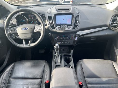 Used 2018 Ford Escape Titanium image 3