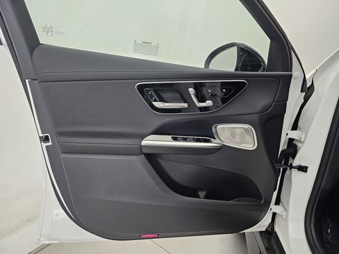 New 2025 Mercedes-Benz GLC 43 AMG 4MATIC Coupe image 11