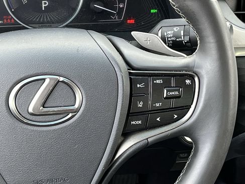 Used 2021 Lexus ES 300h w/ Premium Package FWD image 14