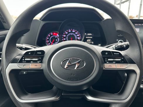 Used 2023 Hyundai Elantra SEL image 22