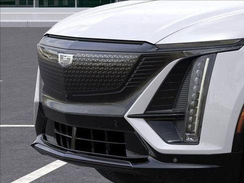 New 2025 Cadillac Lyriq Sport image 13