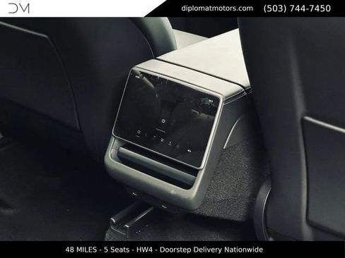 Used 2026 Tesla Model Y AWD image 21