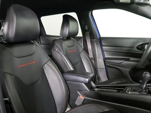 Used 2024 Jeep Compass Trailhawk image 24