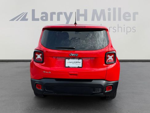 Used 2021 Jeep Renegade Sport image 4
