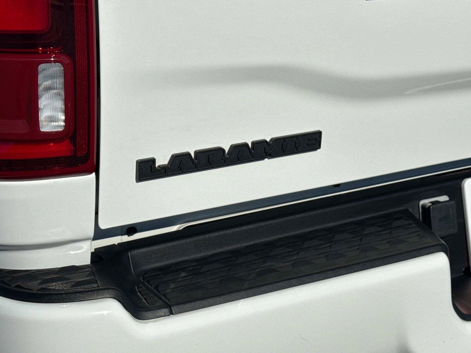 Certified 2025 RAM 2500 Laramie AWD/4WD image 10