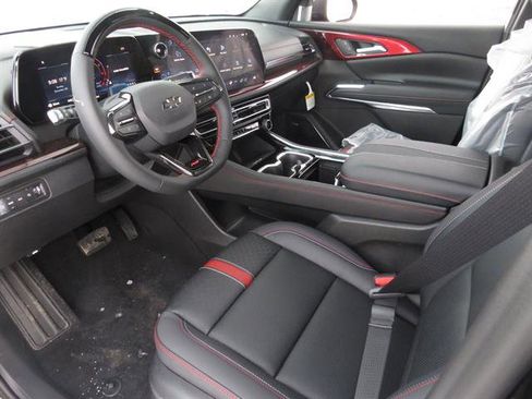 New 2026 Chevrolet Traverse RS w/ LPO, Floor Liner Package image 14