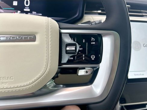 New 2026 Land Rover Range Rover SE image 13