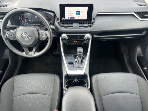 Used 2025 Toyota RAV4 XLE AWD/4WD image 14