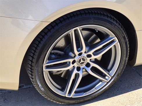 Used 2019 Mercedes-Benz E 450 Cabriolet image 7