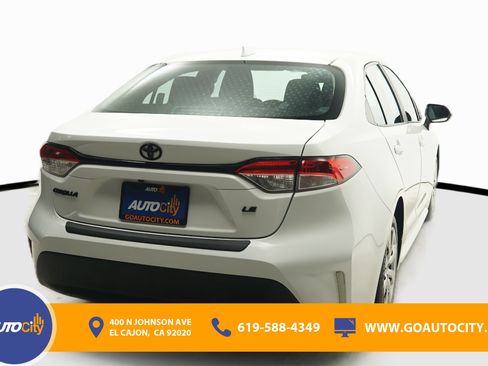 Used 2024 Toyota Corolla LE FWD image 10