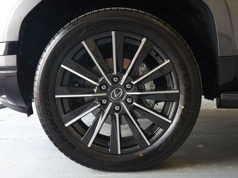 Used 2026 Lexus GX 550 w/ Accessory Package (2T) image 27