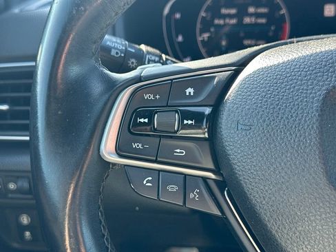 Used 2018 Honda Accord Sport image 19