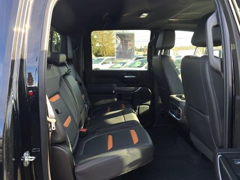 Used 2022 GMC Sierra 2500 AT4 w/ AT4 Premium Plus Package image 12