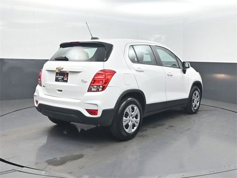 Used 2019 Chevrolet Trax LS image 31