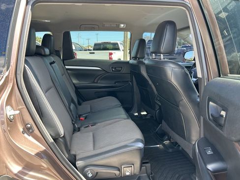 Used 2018 Toyota Highlander Plus image 43