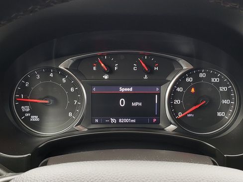 Used 2023 GMC Terrain SLT image 30