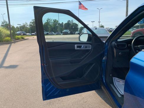 Used 2020 Ford Explorer Limited AWD/4WD image 14