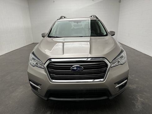 Used 2020 Subaru Ascent Limited w/ Popular Package #4 image 3