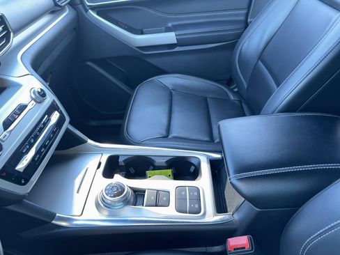 Used 2023 Ford Explorer XLT w/ Equipment Group 202A image 22