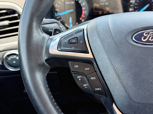 Used 2017 Ford Edge SEL AWD/4WD image 13